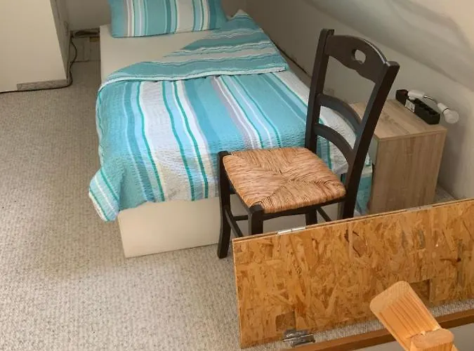 Ferien/ Monteurzimmer Mit Gemeinsam Wozi, Kue, Bad, Wlan