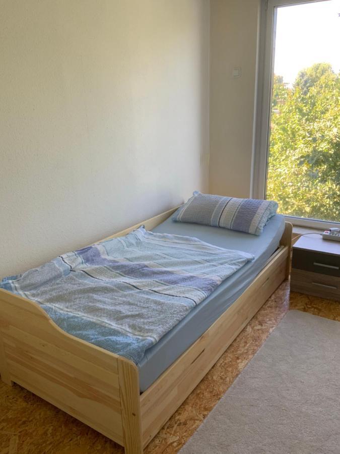 Séjour chez l'habitant Ferien/ Monteurzimmer Mit Gemeinsam Wozi, Kue, Bad, Wlan