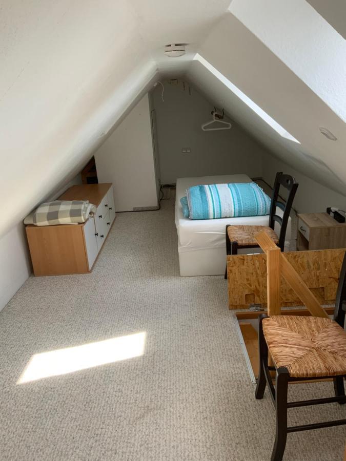 Ferien/ Monteurzimmer Mit Gemeinsam Wozi, Kue, Bad, Wlan *